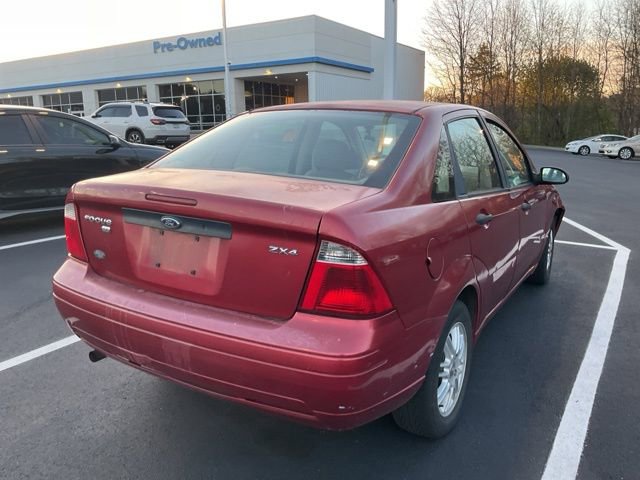 Used 2005 Ford Focus S FWD image 5