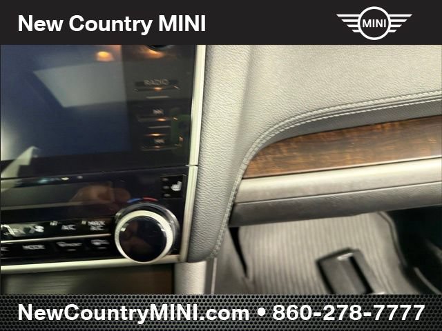 Used 2019 Subaru Outback 2.5i Limited AWD/4WD image 22