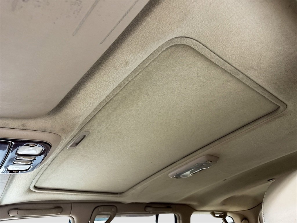 Used 1999 Toyota Land Cruiser image 11