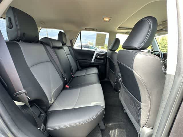 Used 2023 Toyota 4Runner SR5 Premium w/ Moonroof Package AWD/4WD image 24