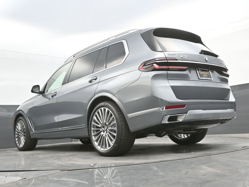 New 2026 BMW X7 xDrive40i image 43