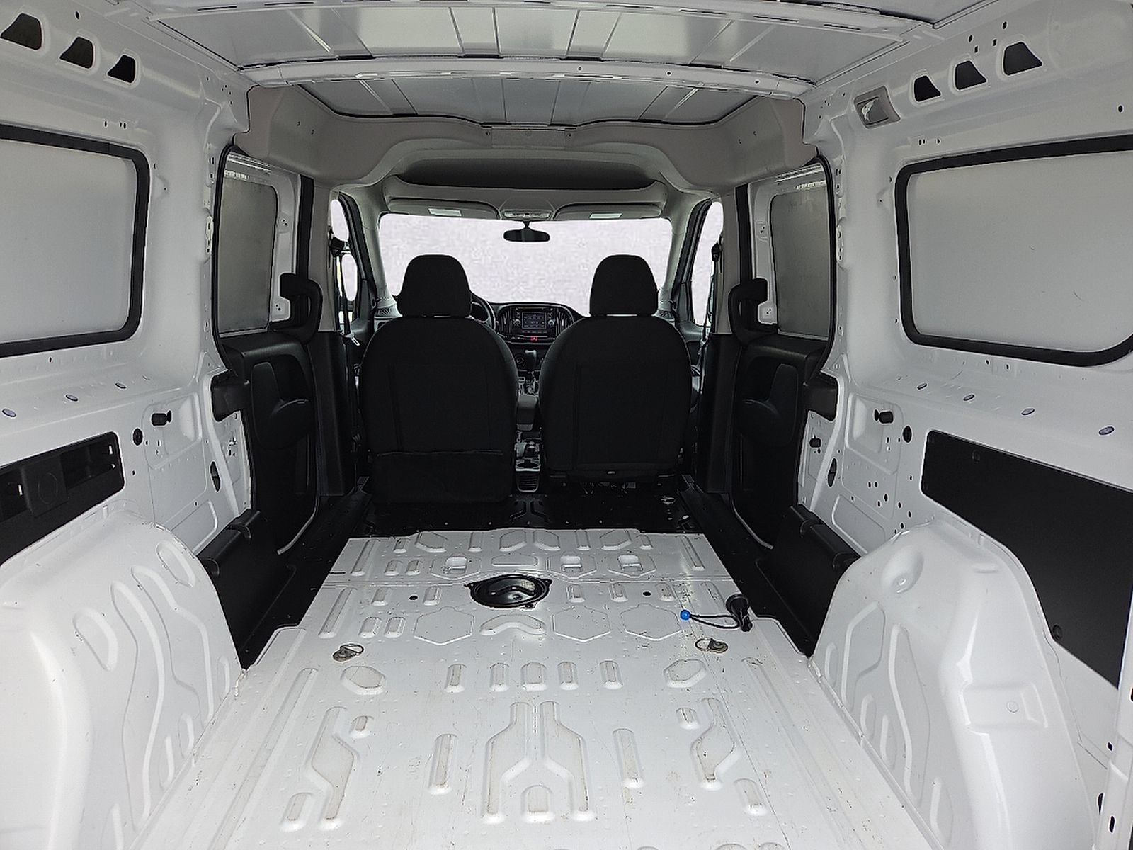 Used 2018 RAM ProMaster City Tradesman FWD image 9