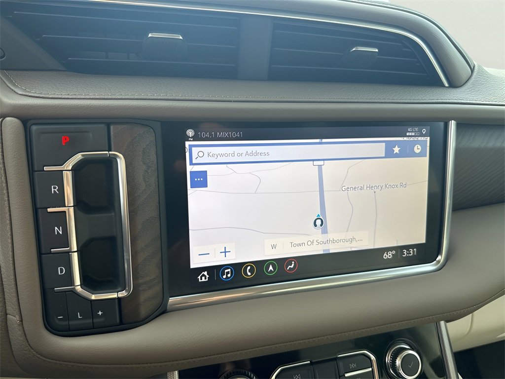 Used 2021 GMC Yukon XL Denali w/ Denali Premium Package image 28