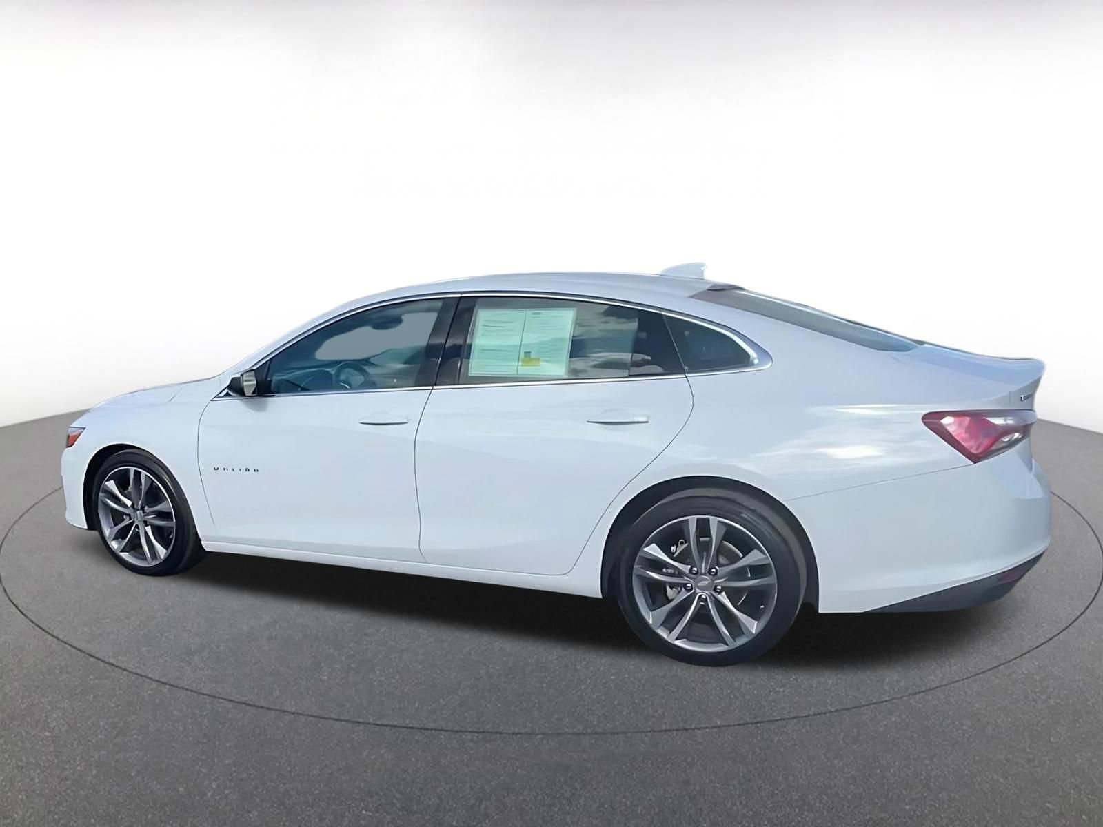 Used 2024 Chevrolet Malibu LT image 11
