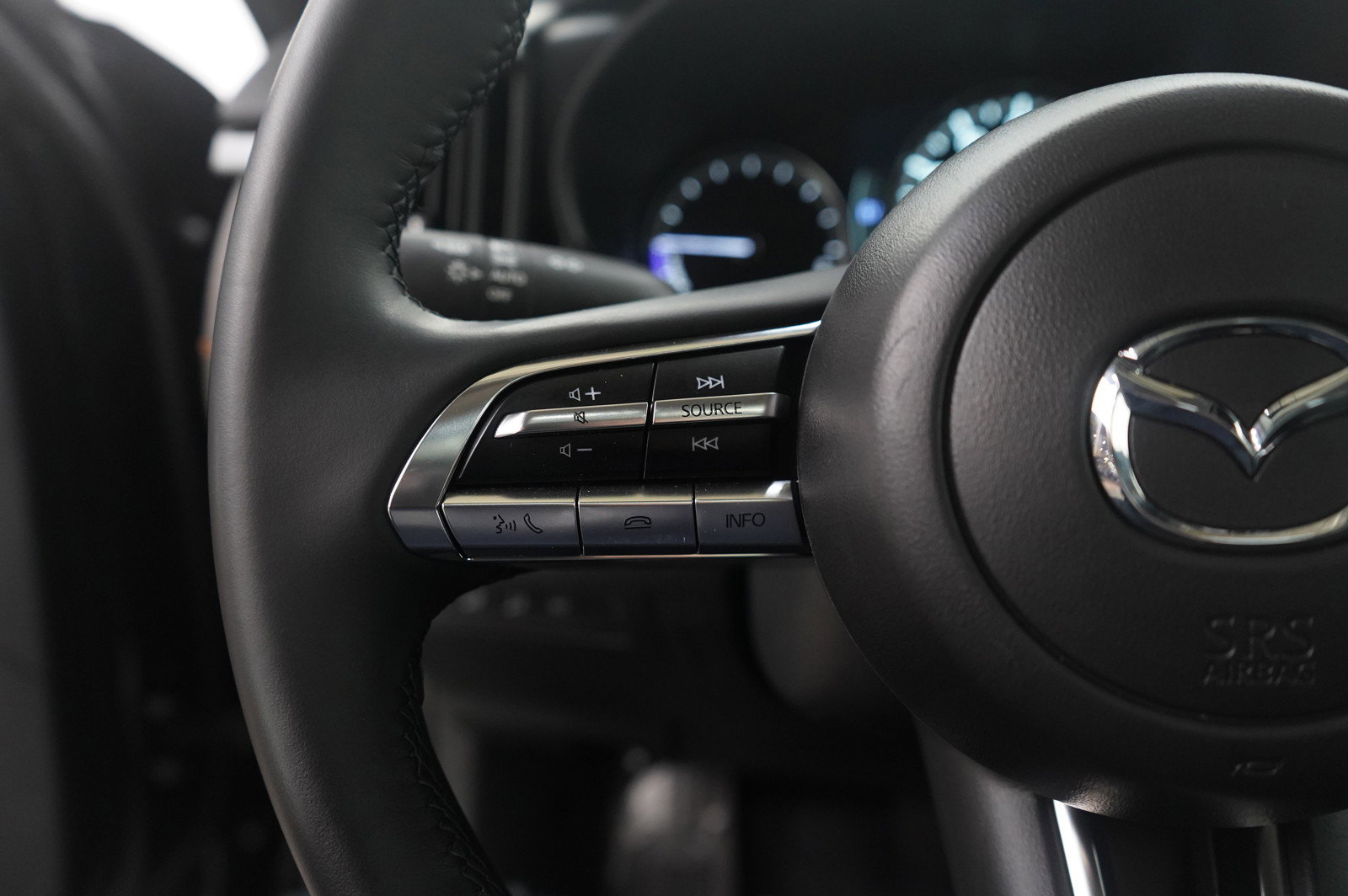 Used 2025 MAZDA CX-50 AWD 2.5 Hybrid w/ Weather Package image 17