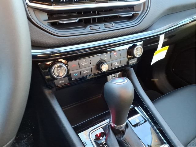 New 2026 Jeep Compass Latitude AWD/4WD image 19