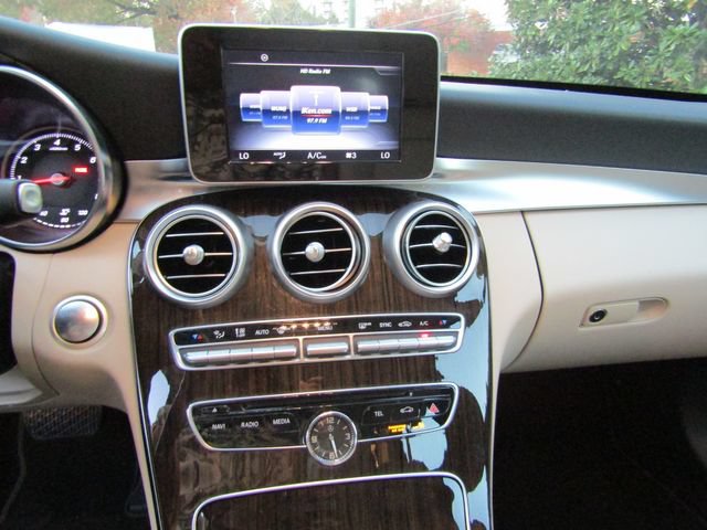 Used 2015 Mercedes-Benz C 300 Sedan image 21
