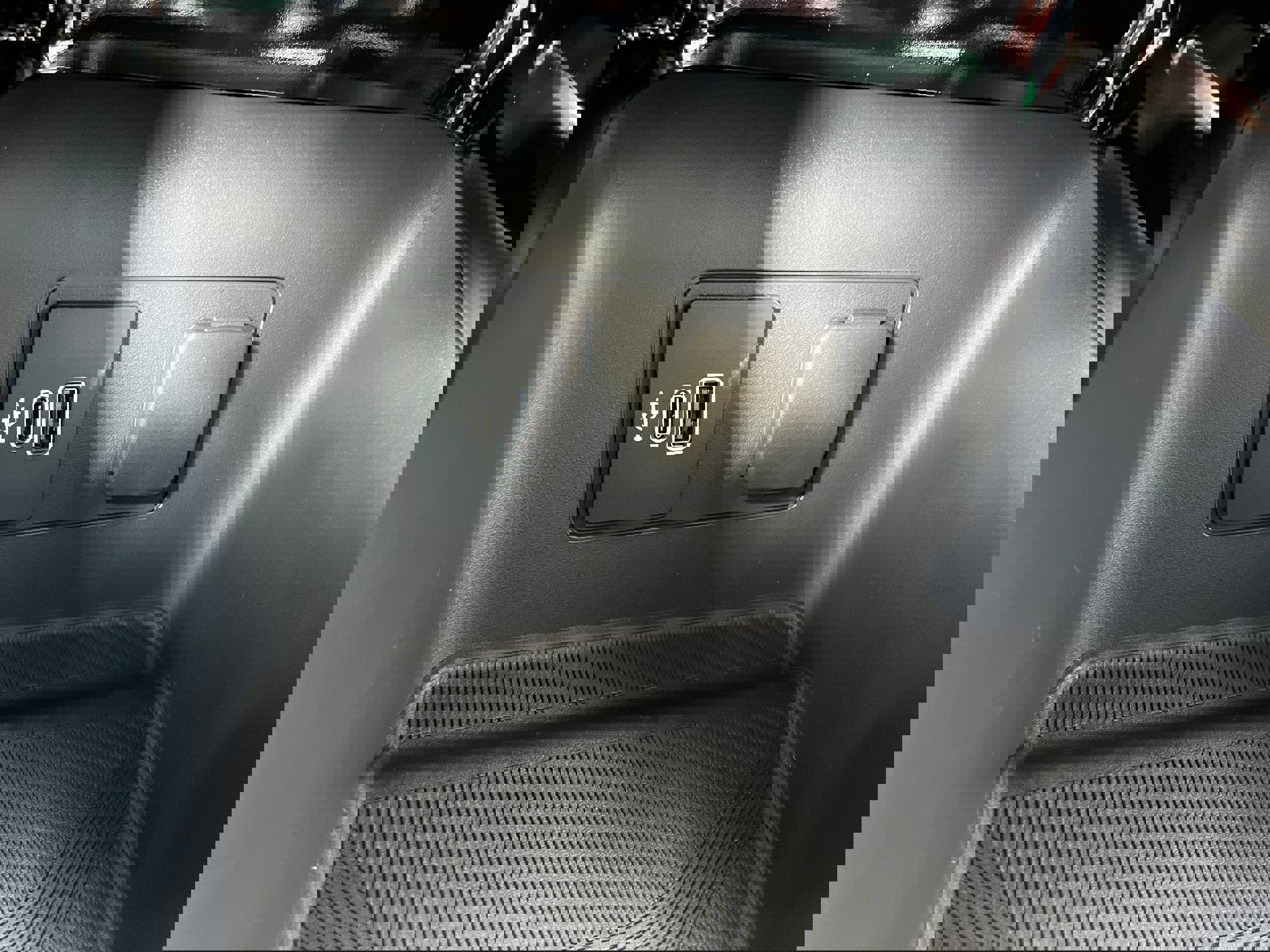 New 2026 Ford Explorer Platinum w/ LUX Leather Package image 27