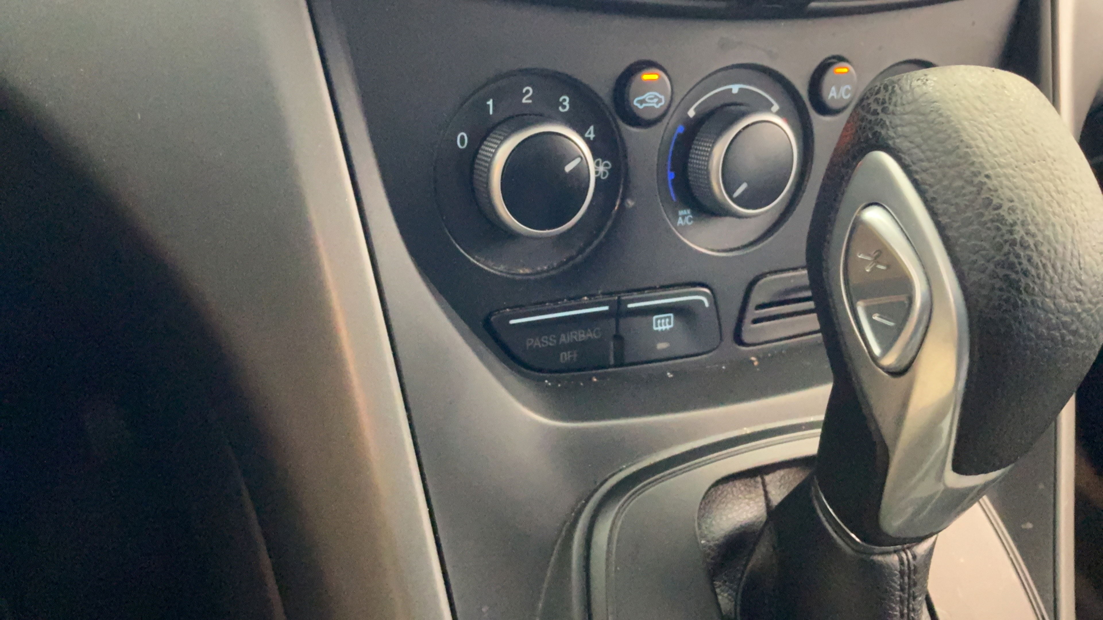Used 2014 Ford Escape SE FWD image 14