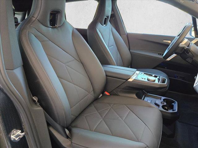 Used 2026 BMW iX xDrive60 AWD/4WD image 25