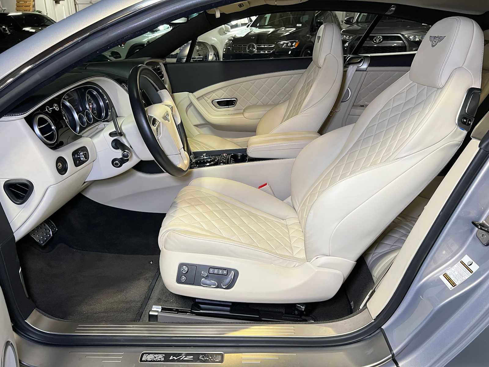 Used 2017 Bentley Continental GT image 24