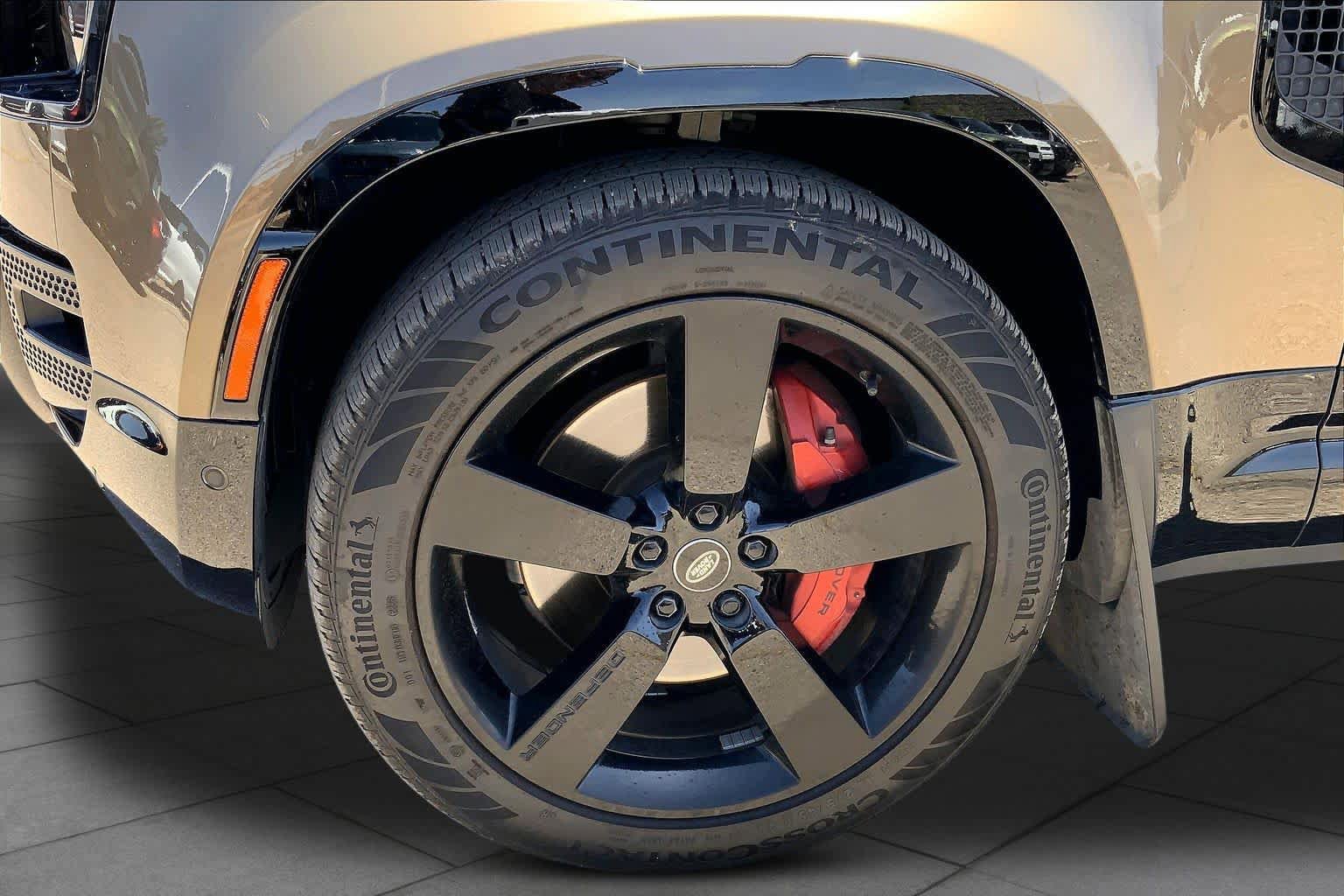 Certified 2023 Land Rover Defender 130 X AWD/4WD image 10