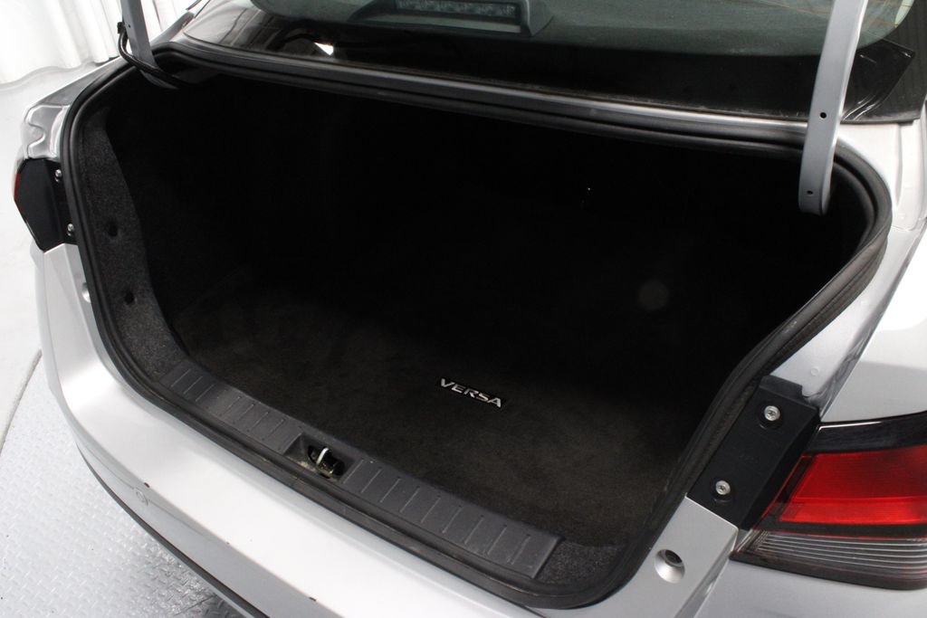 Certified 2024 Nissan Versa SR FWD image 14