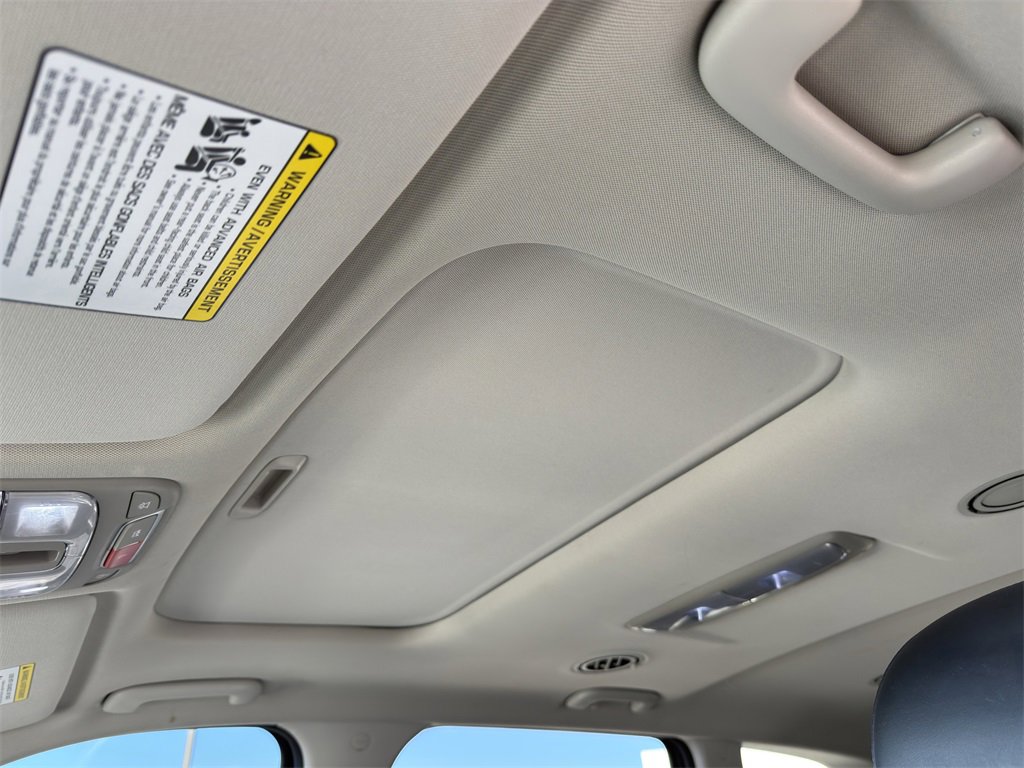 Used 2024 Kia Telluride S w/ S Sunroof Package image 11