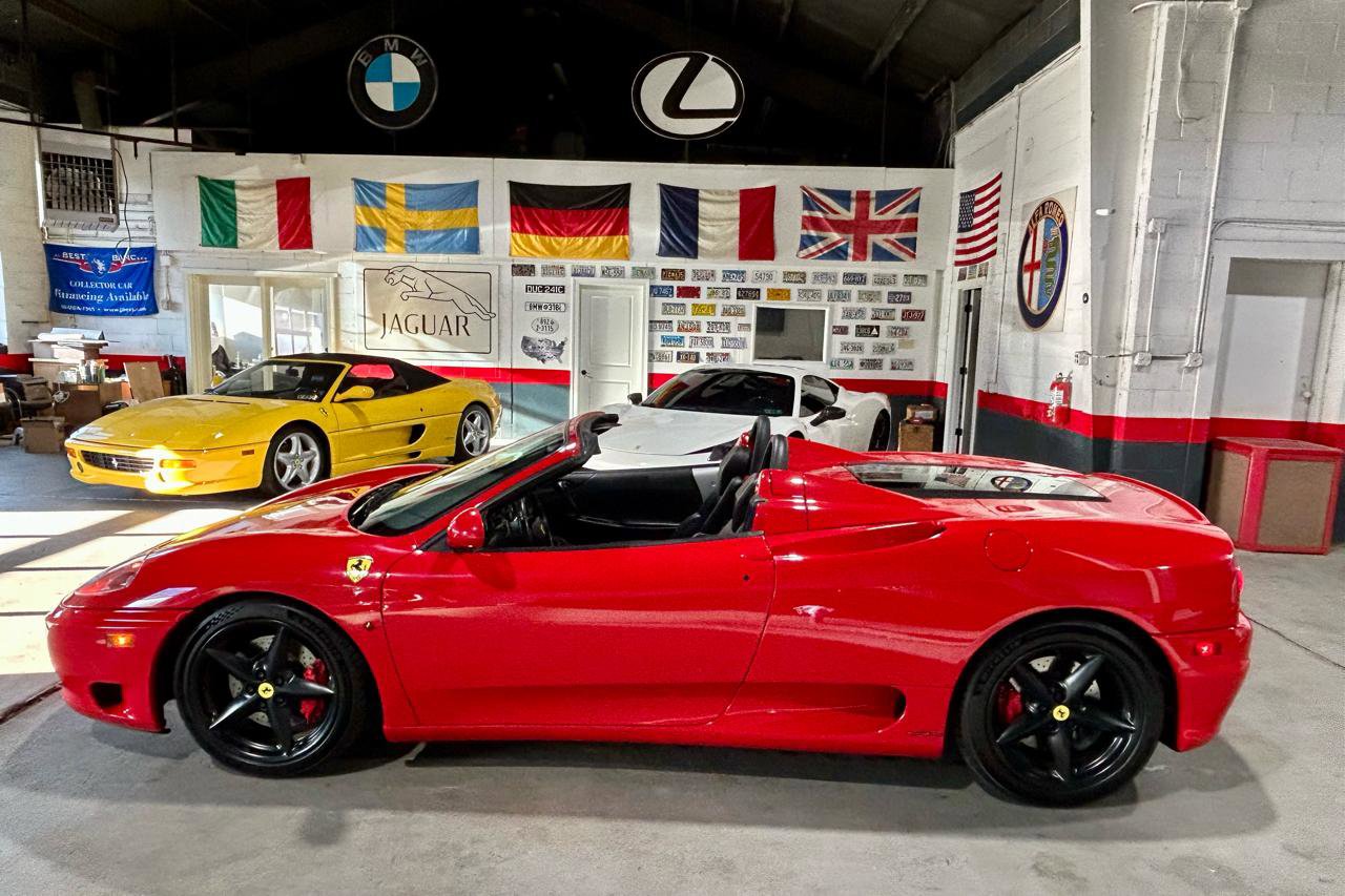 Used 2004 Ferrari 360 Spider RWD image 4