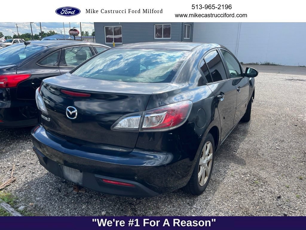 Used 2011 MAZDA MAZDA3 i Touring FWD image 3
