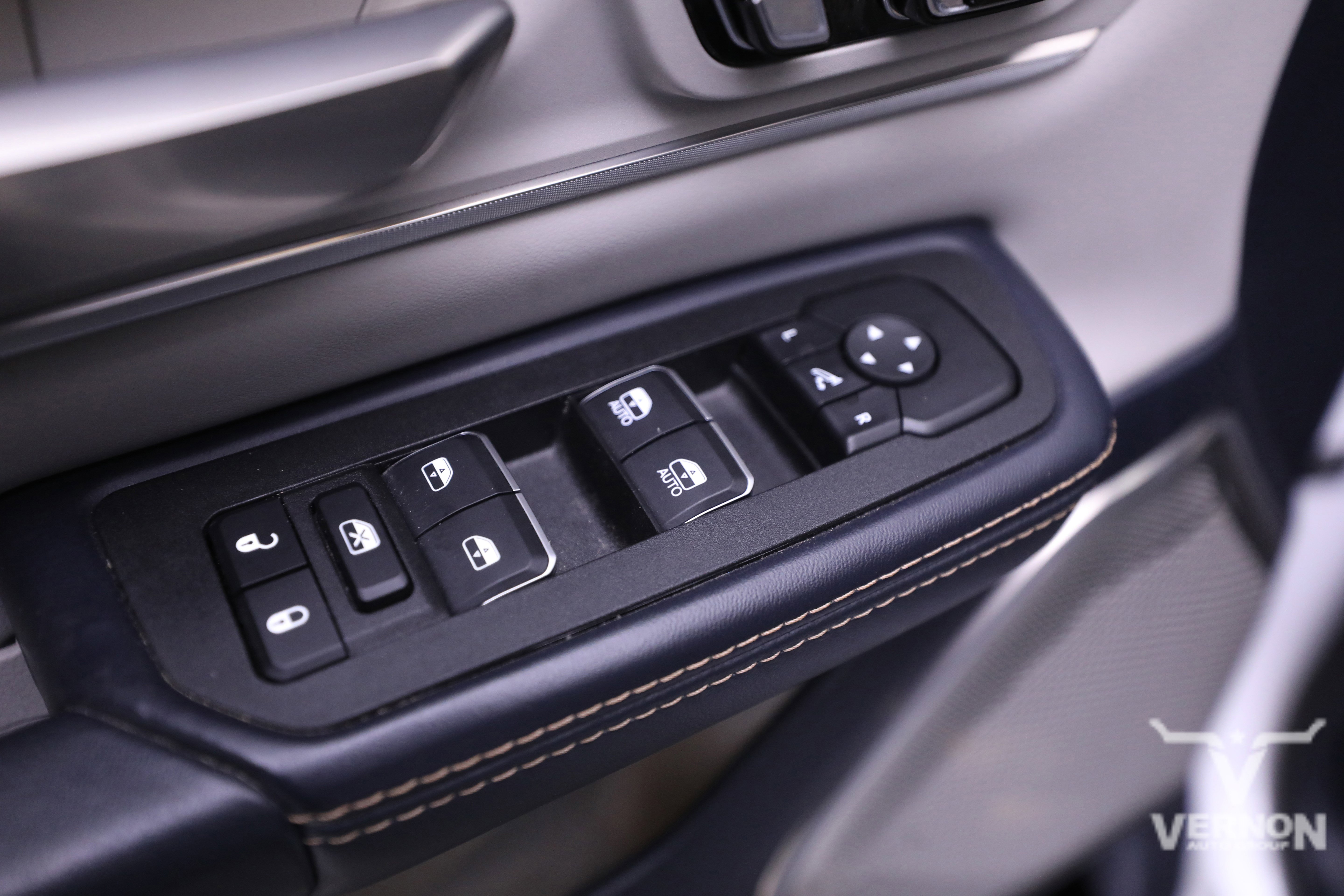 Used 2025 RAM 1500 Tungsten w/ Bed Utility Group image 18