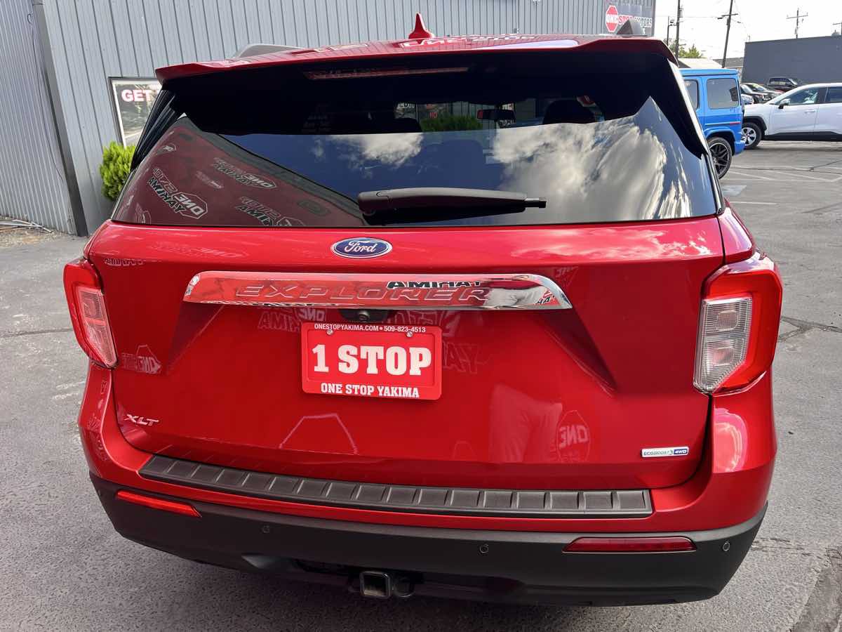 Used 2020 Ford Explorer XLT w/ Comfort Package AWD/4WD image 6