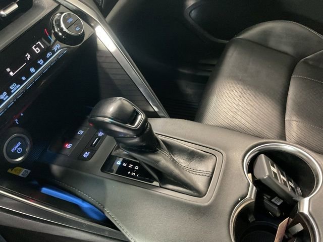 Used 2021 Toyota Venza XLE w/ Softex Package image 16