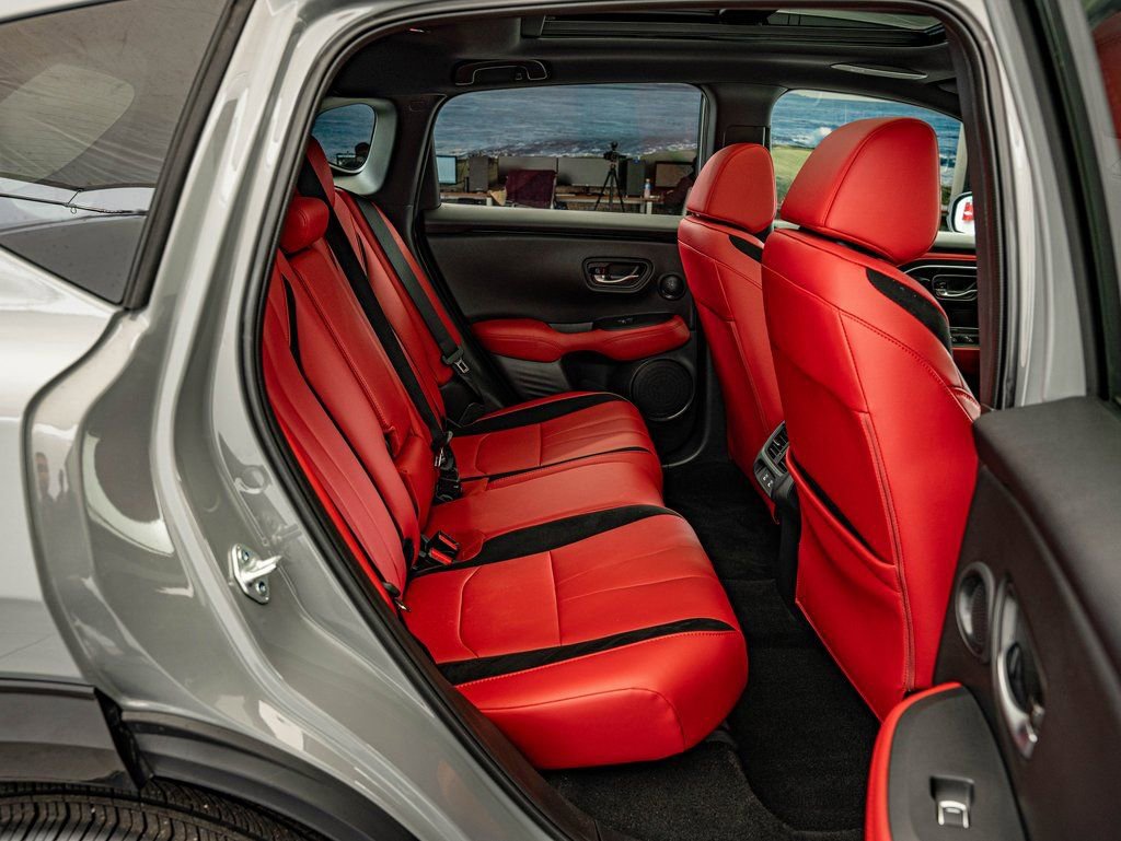 Certified 2025 Acura ADX A-Spec image 36