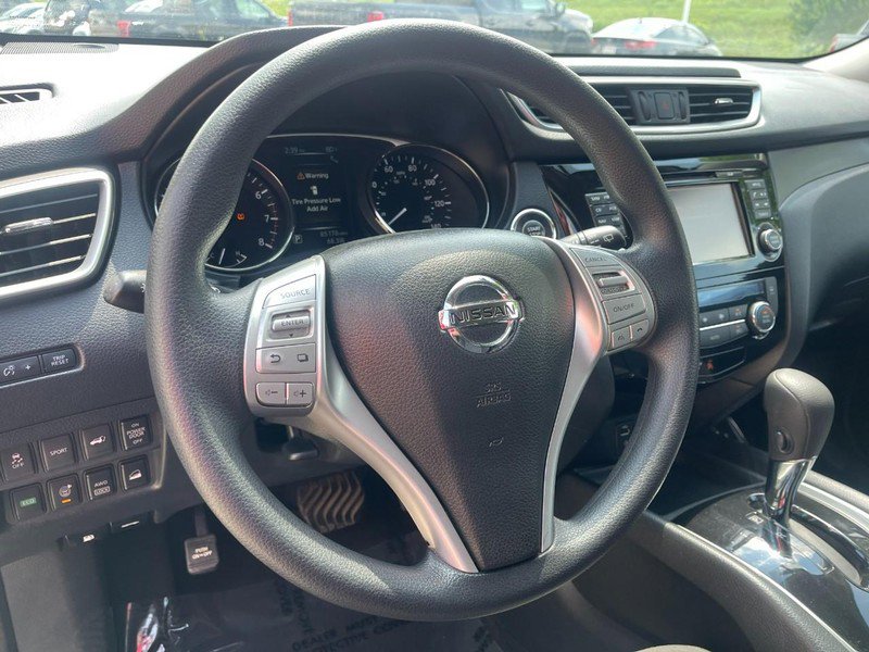 Used 2016 Nissan Rogue SV w/ SV Premium Package AWD/4WD image 25