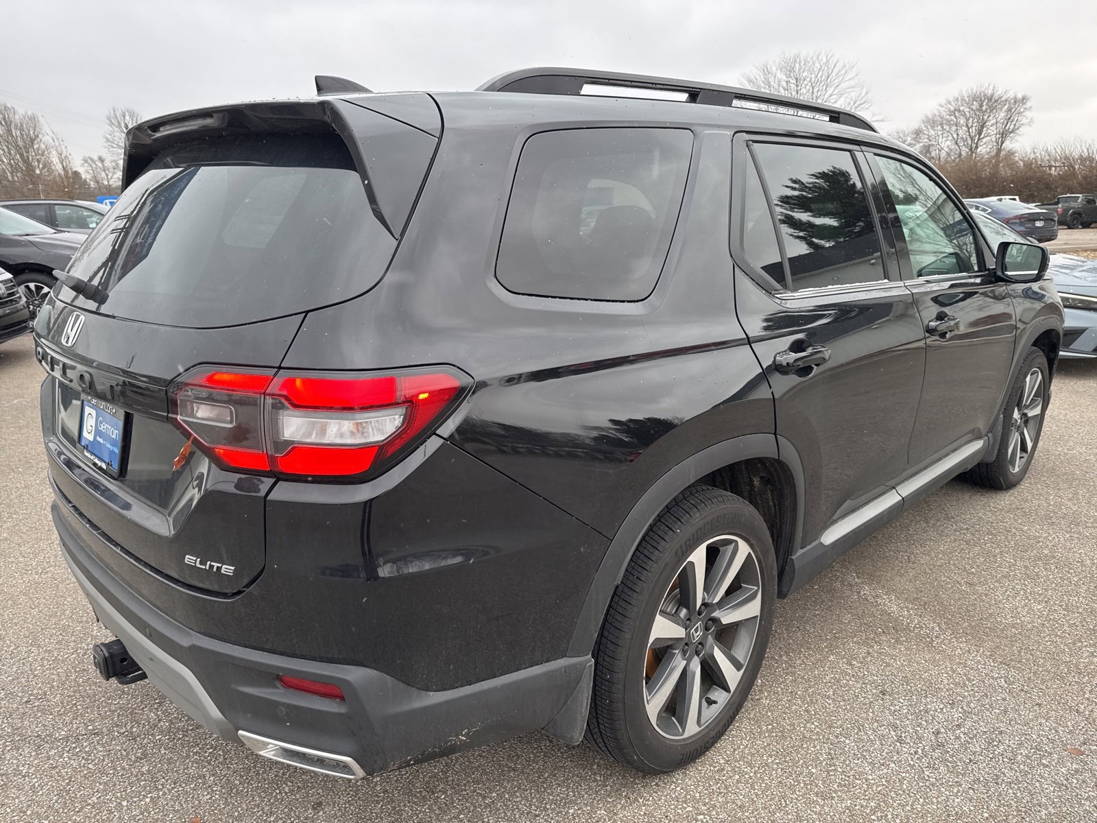 Used 2023 Honda Pilot Elite image 6