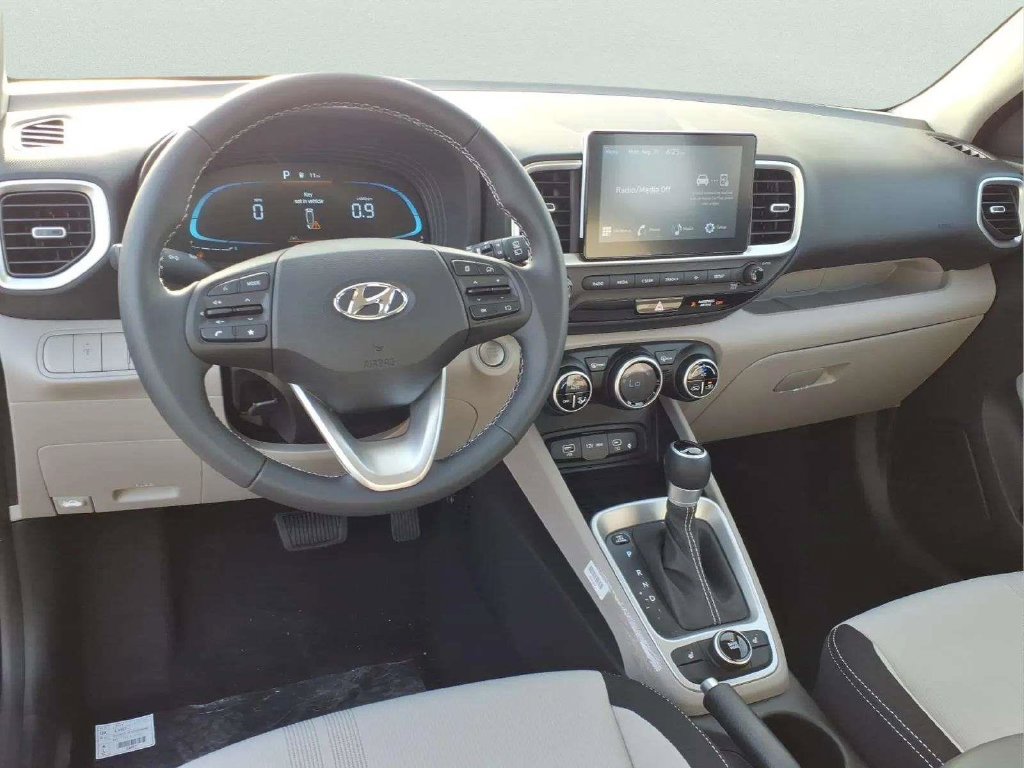 New 2026 Hyundai Venue SEL FWD image 10
