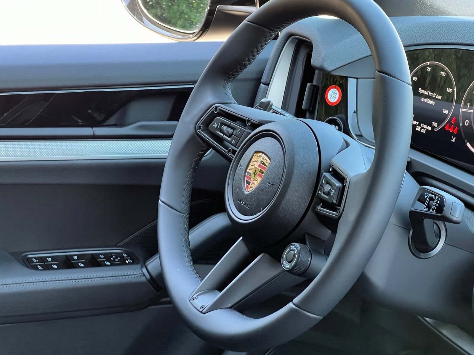 New 2026 Porsche Cayenne Coupe AWD/4WD image 37