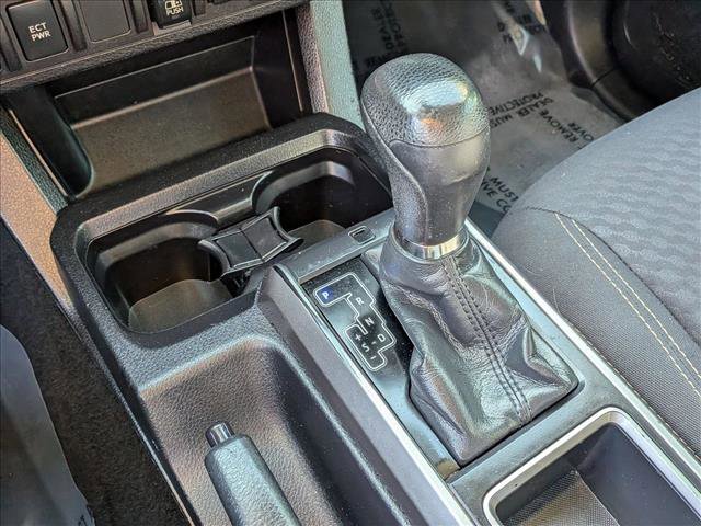 Used 2021 Toyota Tacoma SR5 w/ Trail Edition image 11