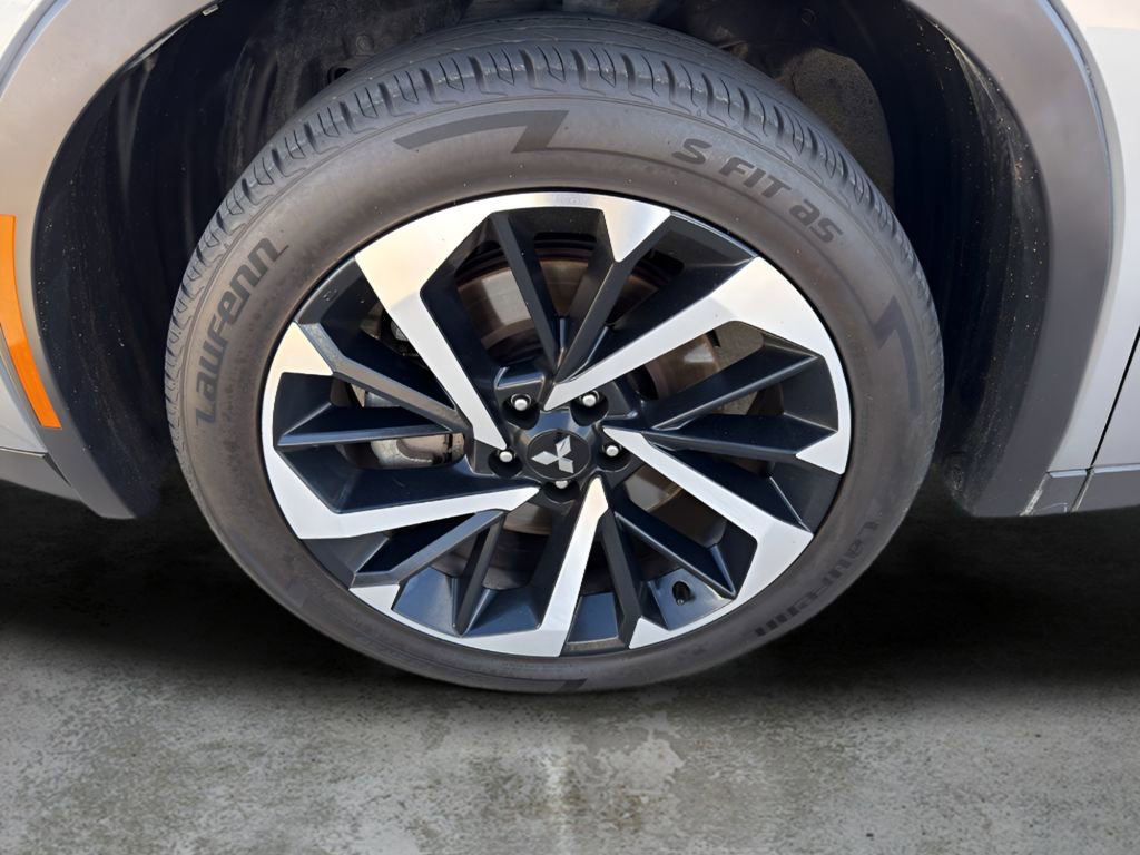 Used 2023 Mitsubishi Outlander SE FWD image 7