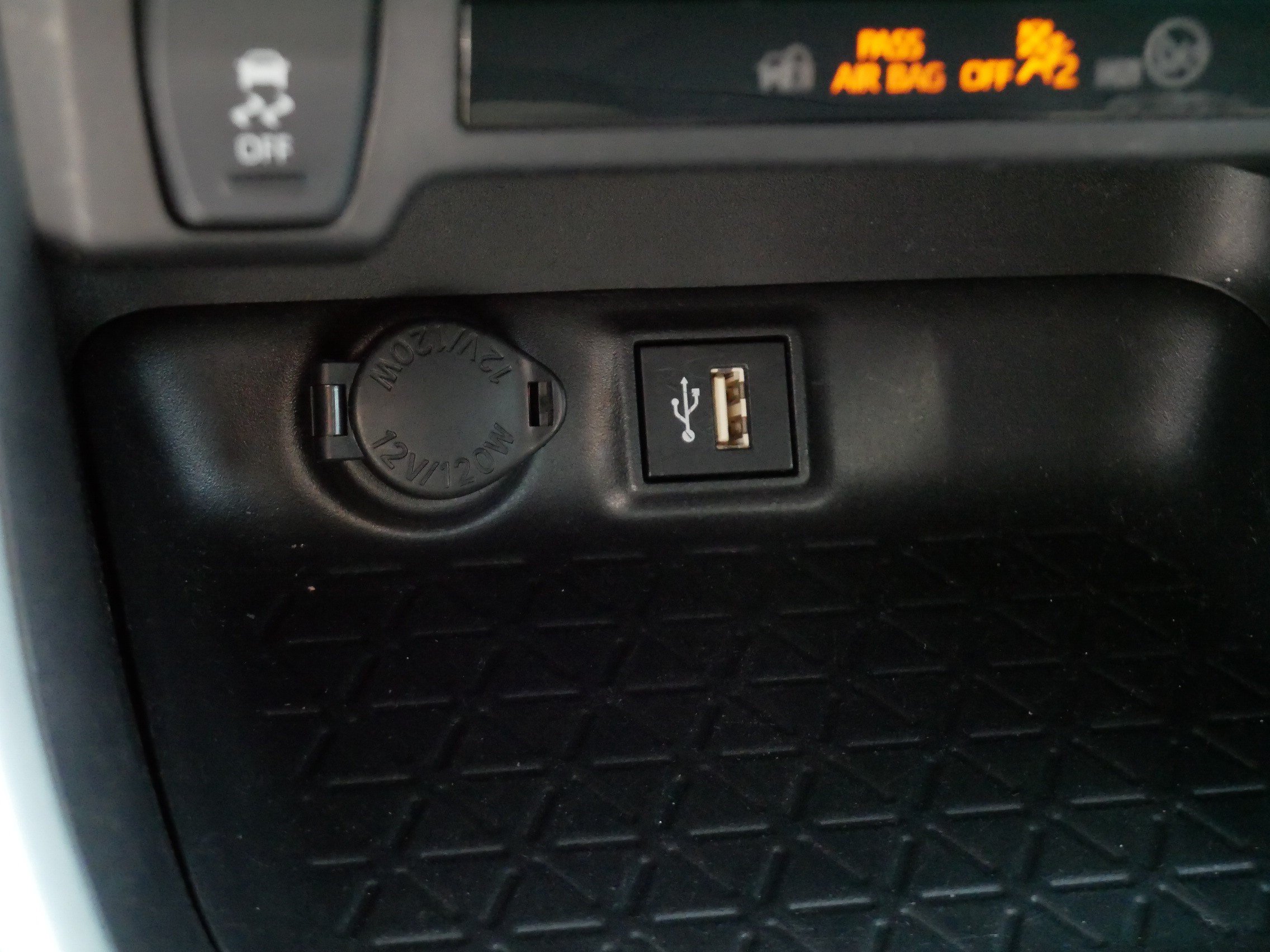 Certified 2025 Toyota RAV4 XLE AWD/4WD image 29