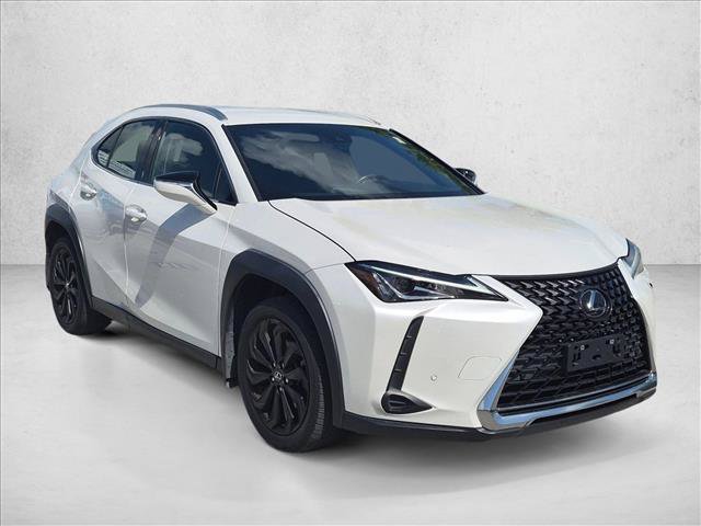 Used 2022 Lexus UX 200 w/ Accessory Package (Z2) FWD image 3