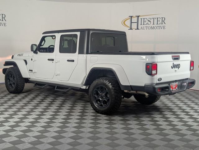 Certified 2023 Jeep Gladiator Sport AWD/4WD image 5