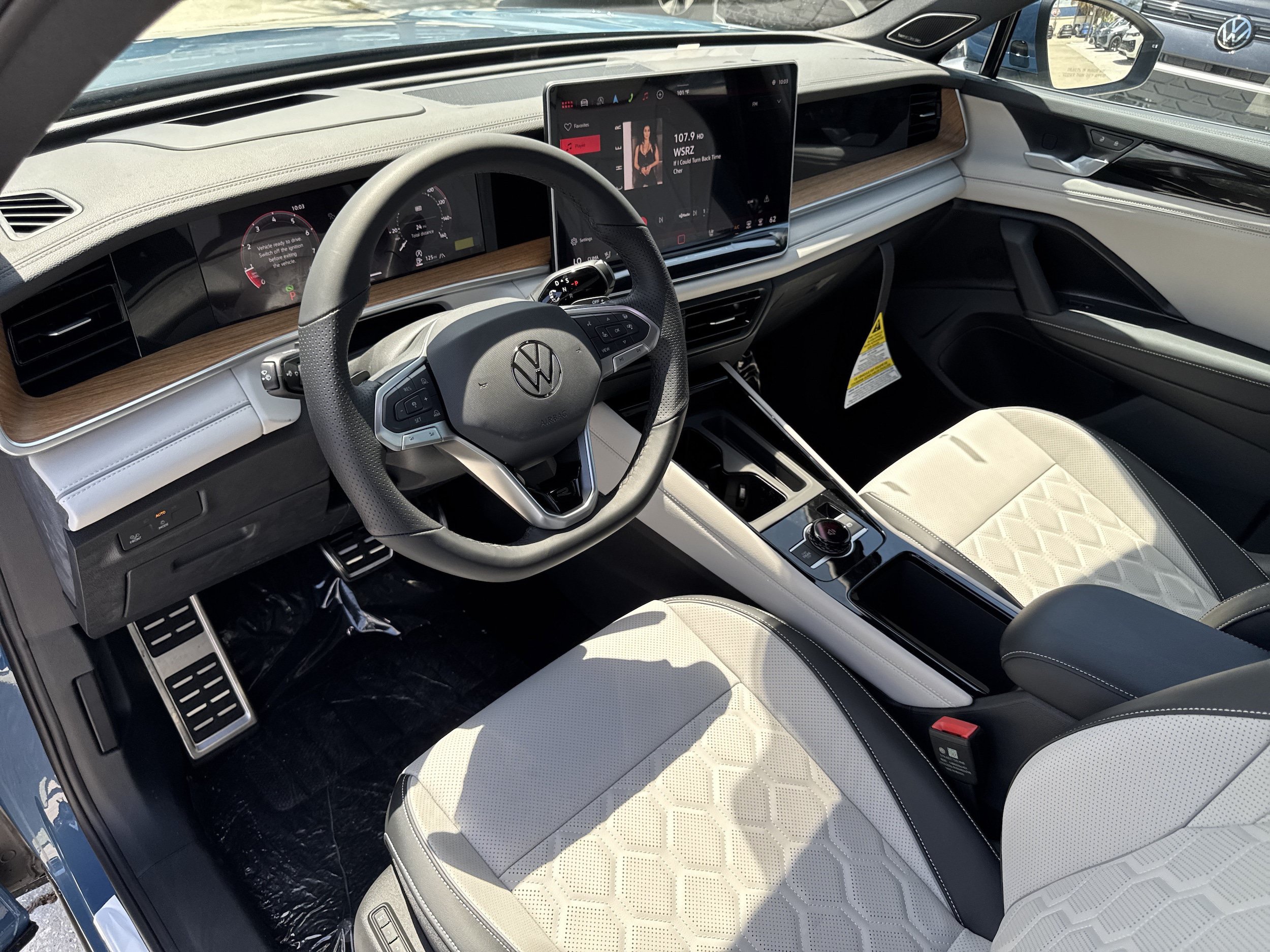 New 2026 Volkswagen Tiguan SEL R-Line AWD/4WD image 20