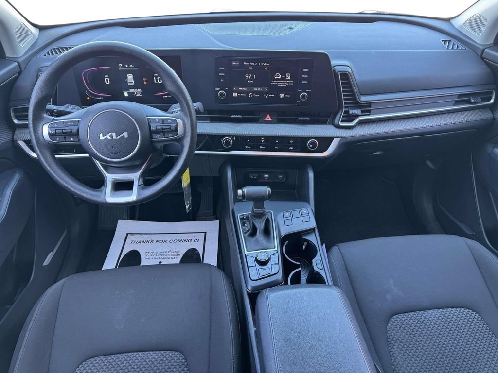 Used 2024 Kia Sportage LX AWD/4WD image 13