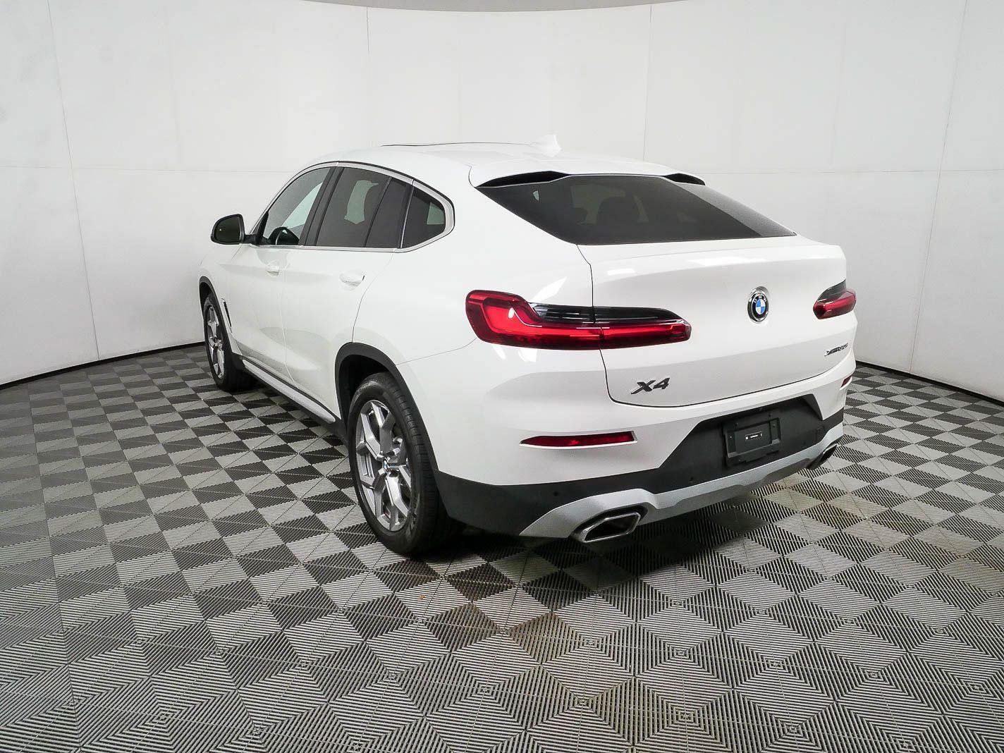 Used 2025 BMW X4 xDrive30i AWD/4WD image 29