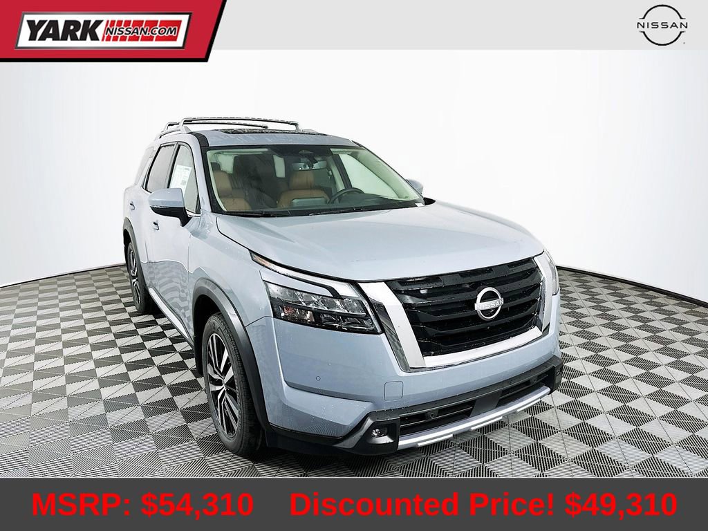 New 2025 Nissan Pathfinder Platinum w/ Cargo Package