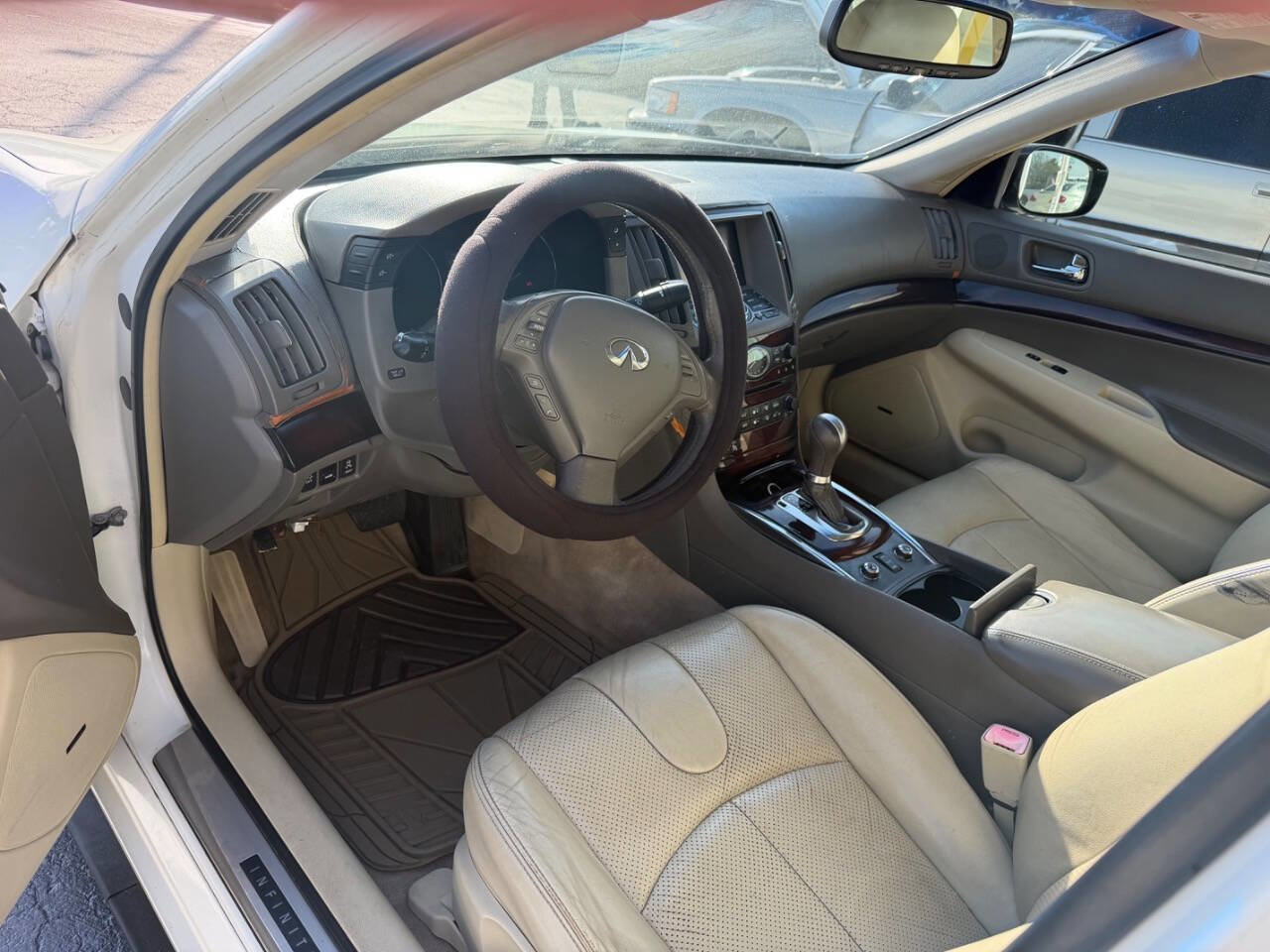 Used 2012 INFINITI G37 x Sedan w/ Premium Pkg AWD/4WD image 8