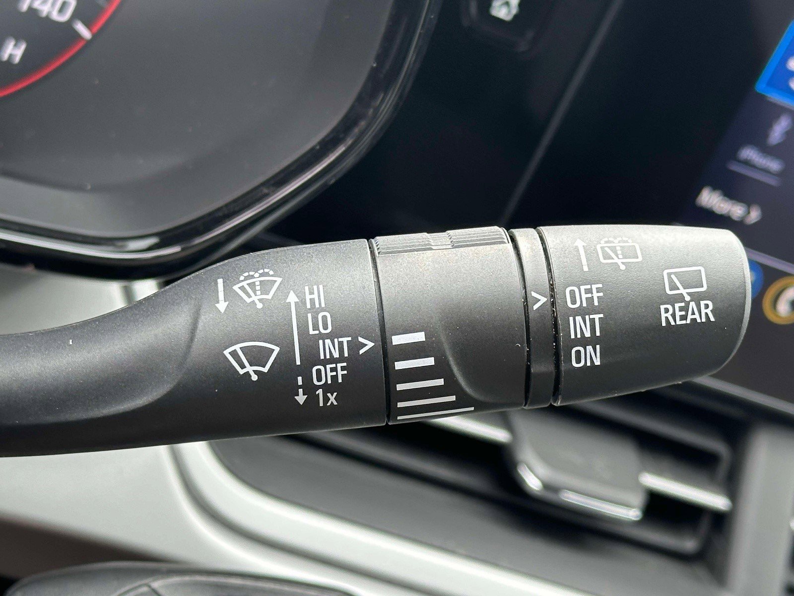 Certified 2024 Chevrolet Trax RS image 19