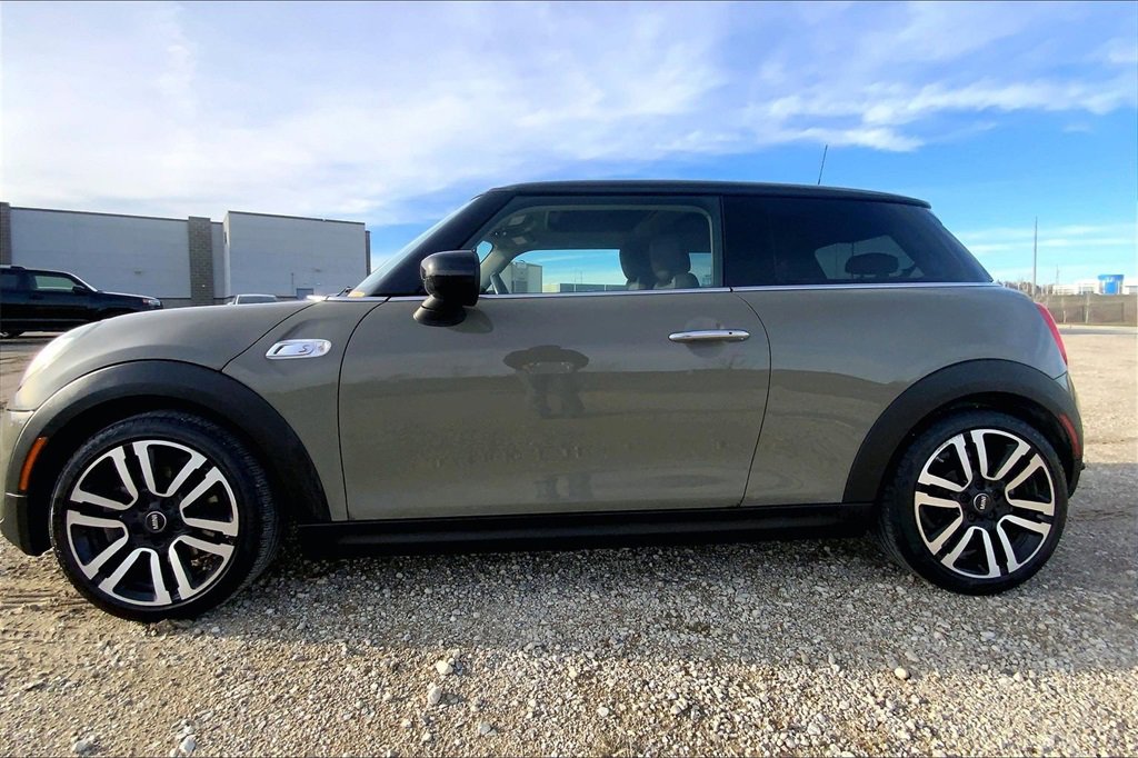 Used 2020 MINI Cooper S w/ Premium Package image 8