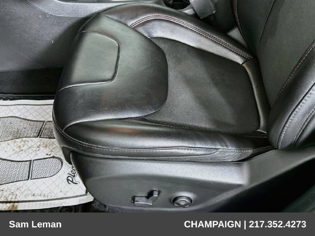Used 2021 Jeep Cherokee Trailhawk AWD/4WD image 18