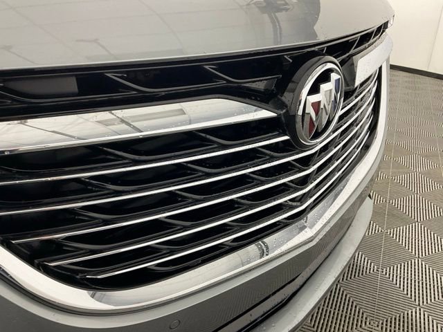 Used 2024 Buick Enclave Essence image 10