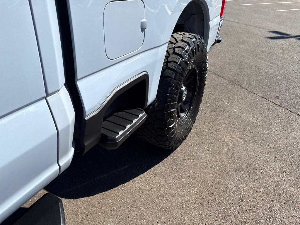 Used 2024 Ford F250 Lariat w/ Sport Appearance Package AWD/4WD image 18