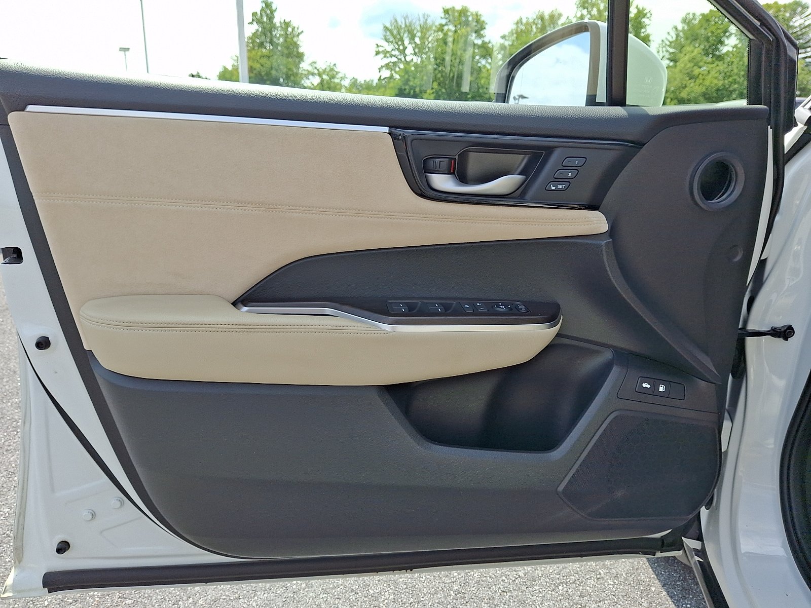 Used 2018 Honda Clarity Touring image 15