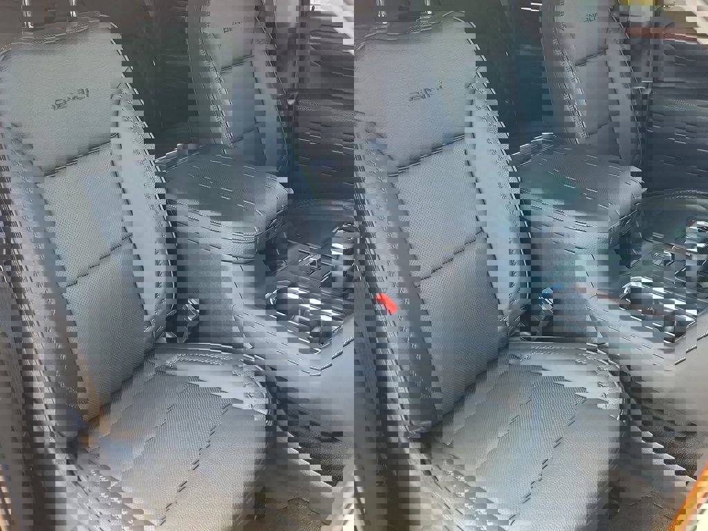 Used 2024 GMC Sierra 1500 Denali image 13