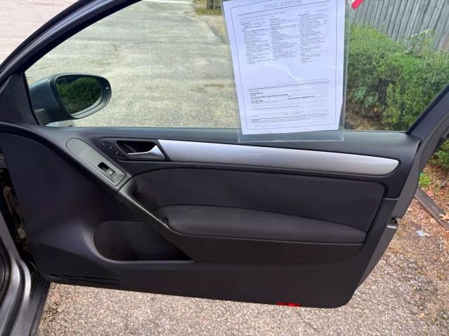 Used 2013 Volkswagen Golf 2-Door image 28