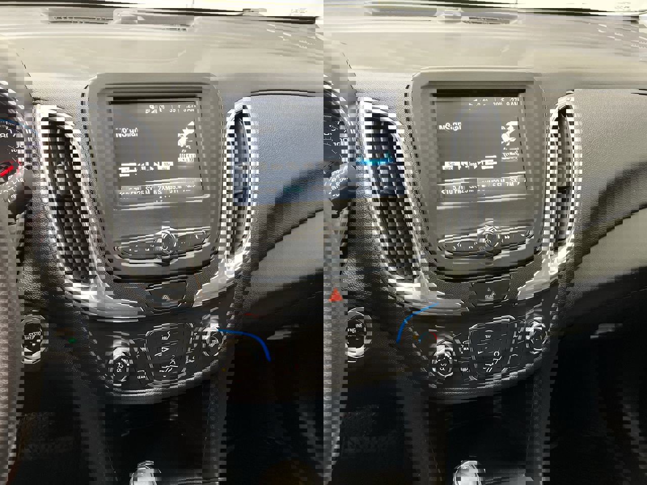 Used 2018 Chevrolet Equinox LT image 15