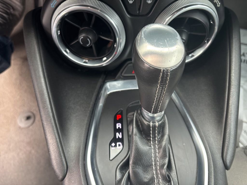 Used 2023 Chevrolet Camaro LT RWD image 12