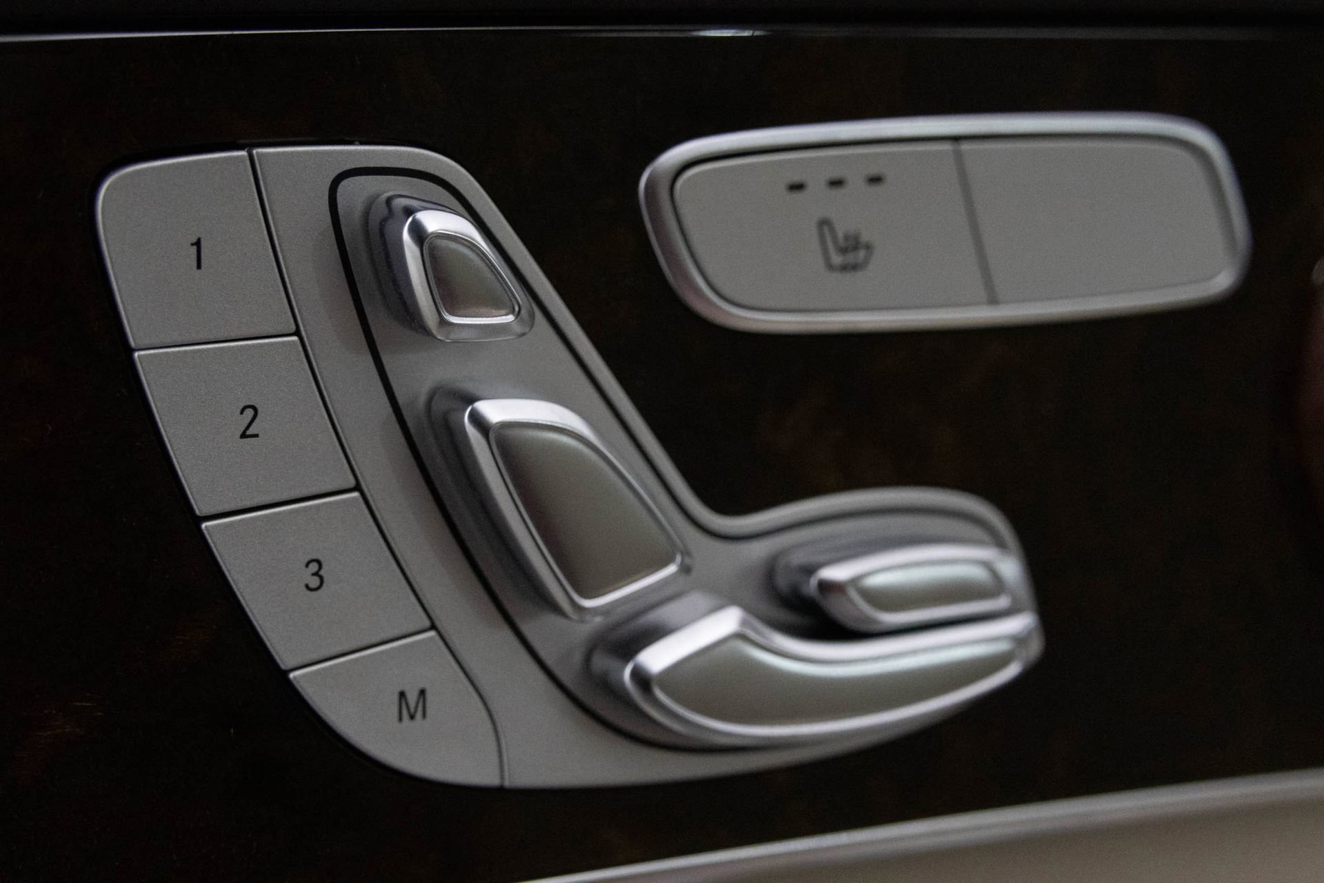 Used 2016 Mercedes-Benz C 300 4MATIC Sedan image 19