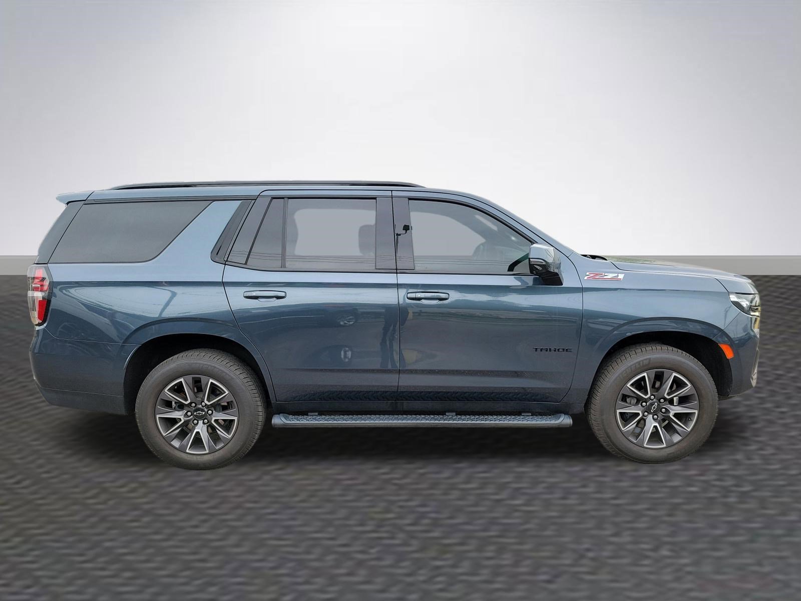 Used 2021 Chevrolet Tahoe Z71 w/ Z71 Signature Package AWD/4WD image 4
